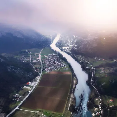 ヴィラ Villa Vita モスタル